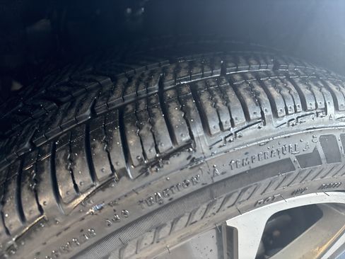 Used 2019 Lexus UX 250h image 12