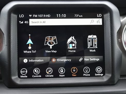 Used 2023 Jeep Gladiator Overland image 13