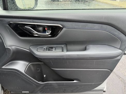 Used 2025 Subaru Forester Limited w/ Popular Package image 27