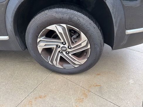 Used 2023 Hyundai Santa Fe SEL w/ Premium Package image 11