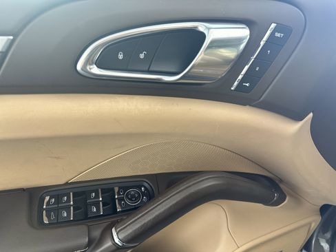 Used 2016 Porsche Cayenne S w/ Premium Plus Package image 17