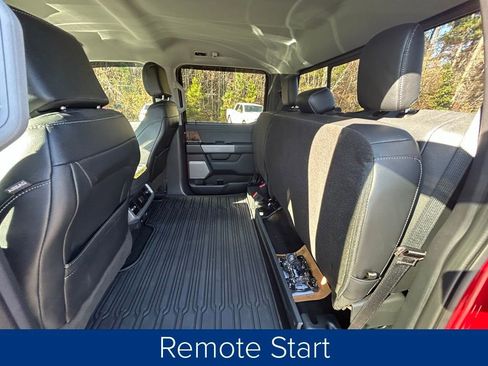 Used 2023 Ford F150 Lariat w/ Trailer Tow Package image 16