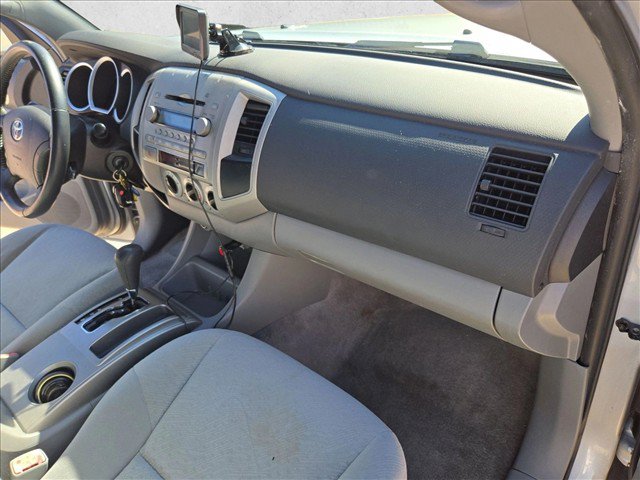 Used 2006 Toyota Tacoma PreRunner RWD image 22