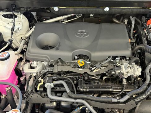Certified 2024 Toyota RAV4 LE image 32