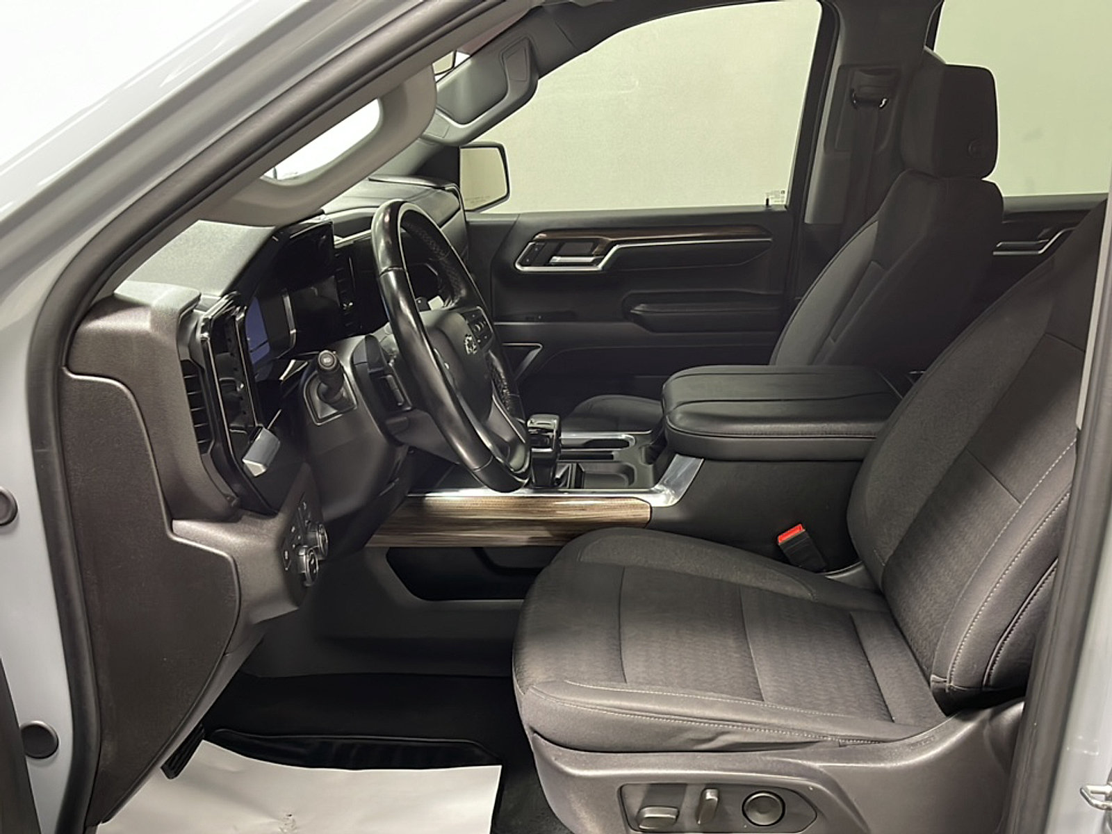 Used 2024 Chevrolet Silverado 1500 RST w/ LPO, Dark Essentials Package AWD/4WD image 2