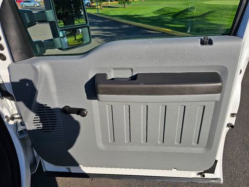 Used 2012 Ford F450 XL w/ High Capacity Trailer Tow Pkg image 14