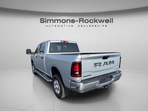 Used 2026 RAM 2500 Big Horn AWD/4WD image 3