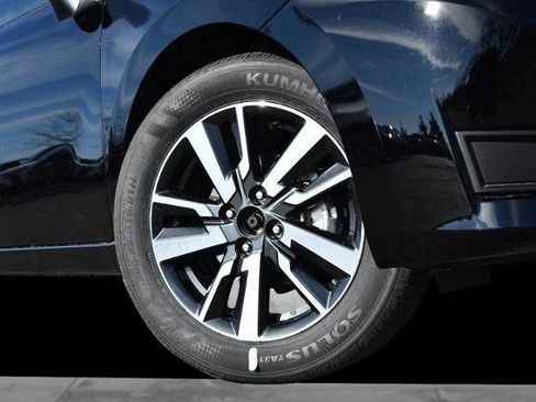 New 2025 Nissan Versa SV image 3