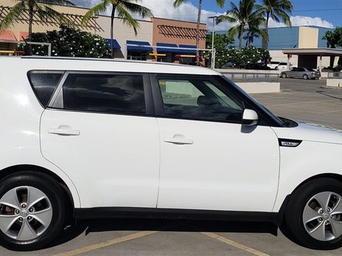 Used 2015 Kia Soul FWD image 5