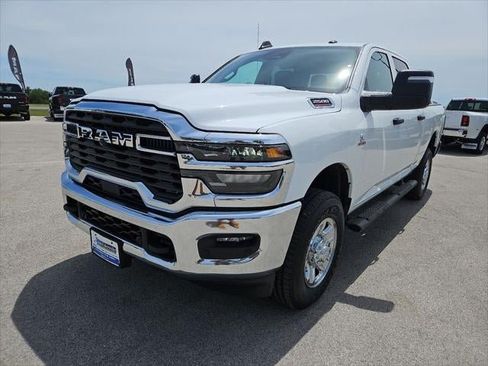 New 2026 RAM 2500 Tradesman AWD/4WD image 31