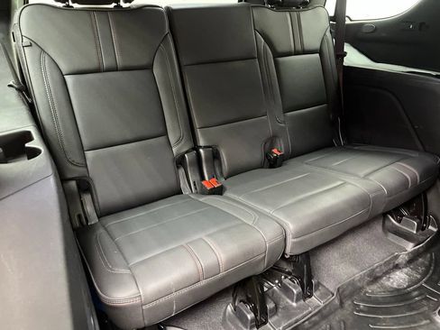 Used 2022 Chevrolet Tahoe RST w/ Luxury Package AWD/4WD image 19