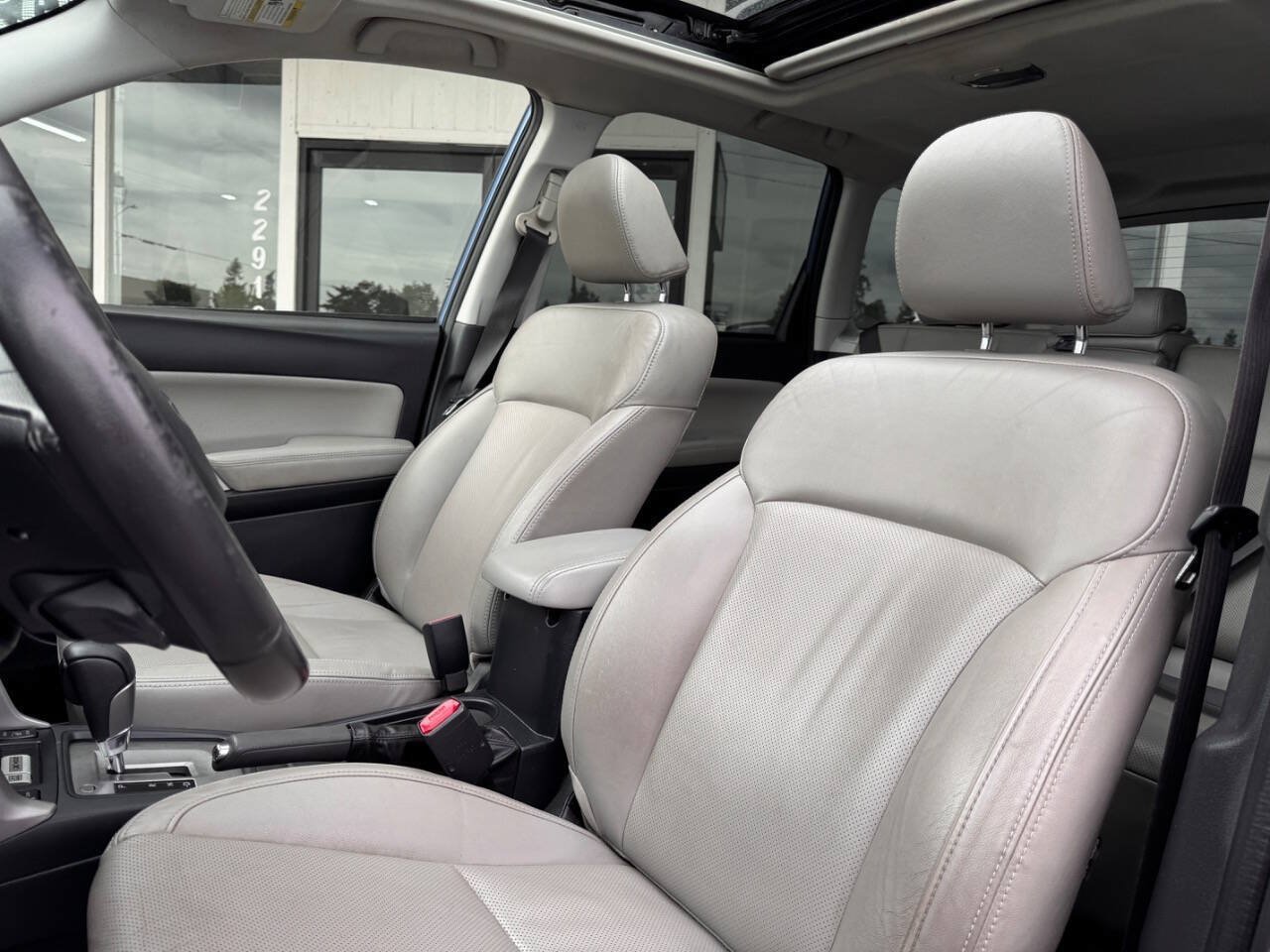 Used 2017 Subaru Forester 2.5i Limited w/ Protection Package #2 AWD/4WD image 33
