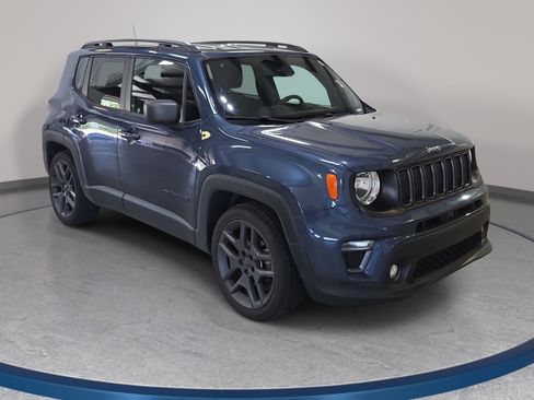 Used 2021 Jeep Renegade Latitude FWD image 4