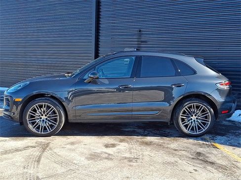 New 2025 Porsche Macan image 2