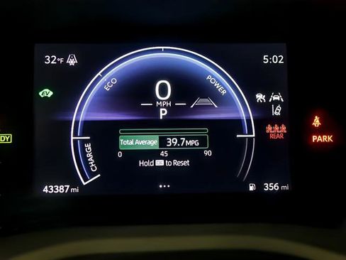 Certified 2025 Toyota Camry LE FWD image 15