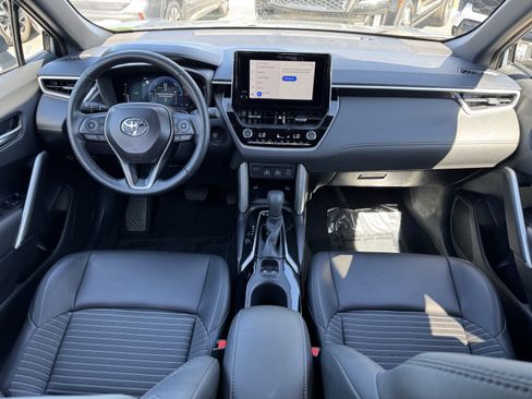 Used 2025 Toyota Corolla Cross AWD Hybrid w/ Convenience Package image 26