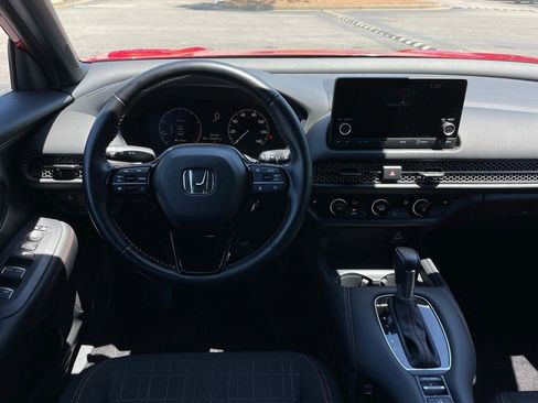 Certified 2025 Honda HR-V Sport image 11
