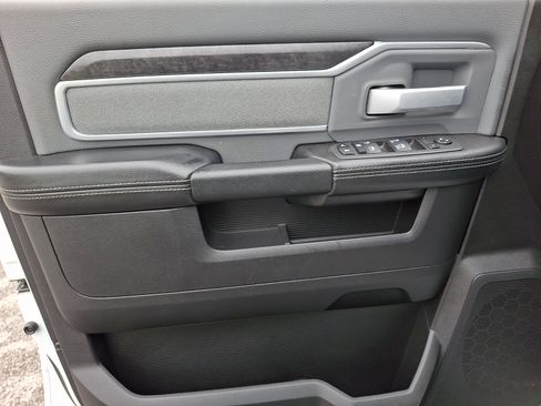 Used 2022 RAM 2500 Big Horn image 14