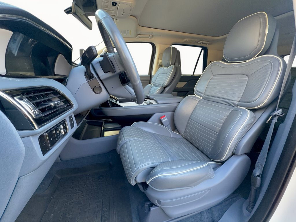 Used 2023 Lincoln Navigator L Black Label AWD/4WD image 5