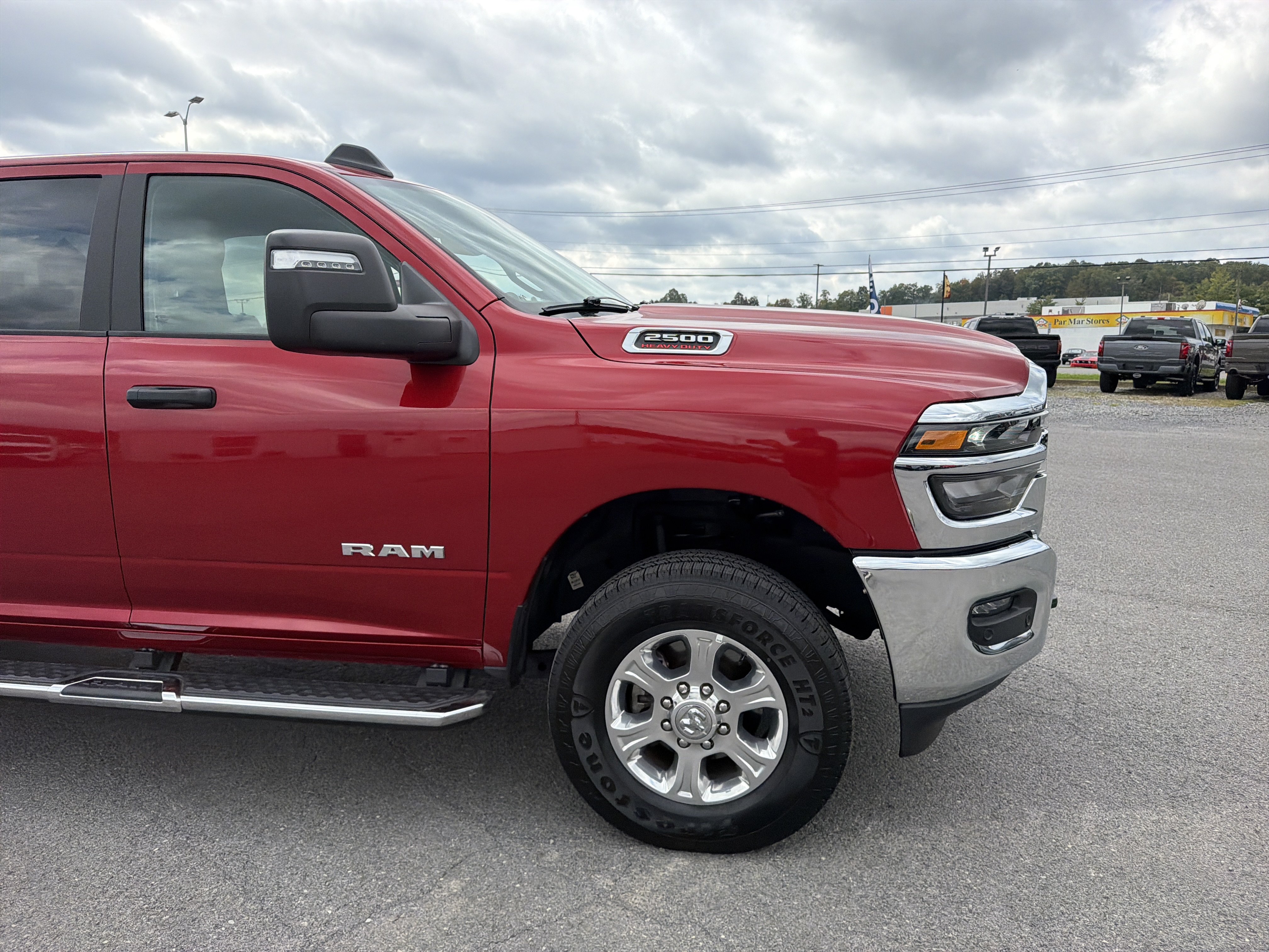 Used 2026 RAM 2500 Big Horn AWD/4WD image 2