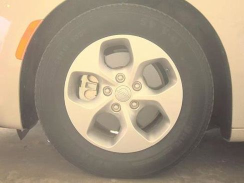 Used 2017 Chrysler Pacifica Touring-L Plus image 7