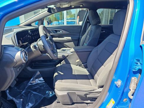 Used 2025 Chevrolet Equinox EV LT FWD image 20