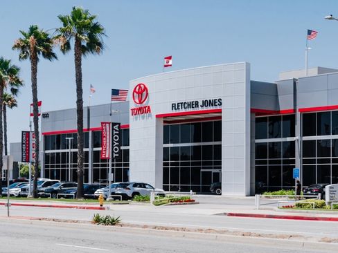 Certified 2019 Toyota Camry SE w/ Protection Package (Q2) image 26