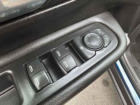 Certified 2022 GMC Terrain SLT image 11