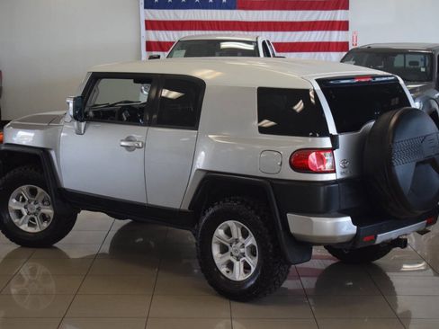 Used 2008 Toyota FJ Cruiser 4WD image 22