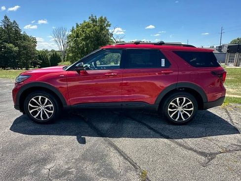 New 2026 Ford Explorer ST-Line AWD/4WD image 2