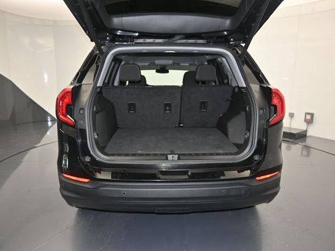 Certified 2024 GMC Terrain SLE w/ Driver Convenience Package FWD image 24