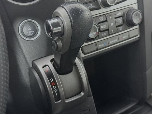 Used 2015 Honda Pilot LX image 16