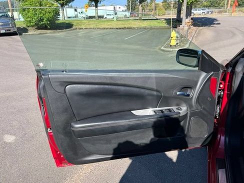 Used 2012 Chrysler 200 Limited FWD image 11