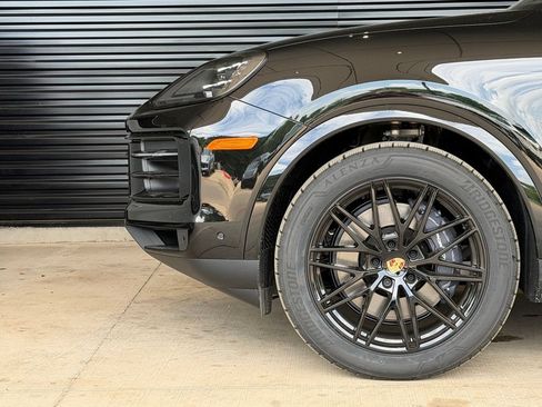 New 2026 Porsche Cayenne AWD/4WD image 11