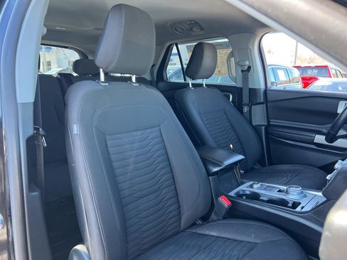 Used 2020 Ford Explorer XLT w/ Comfort Package image 26