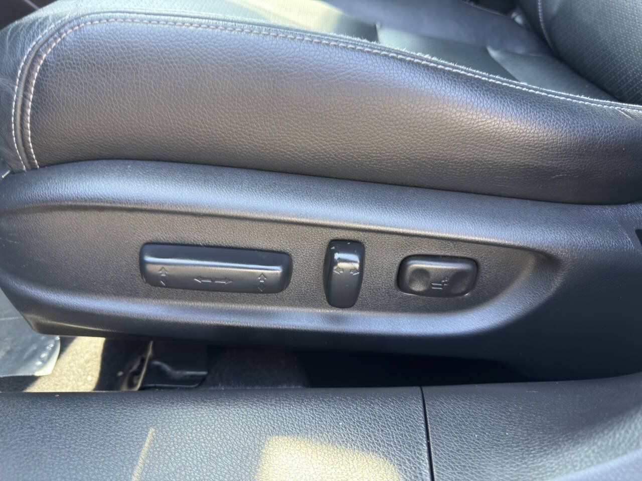 Used 2017 Honda Accord Touring image 23