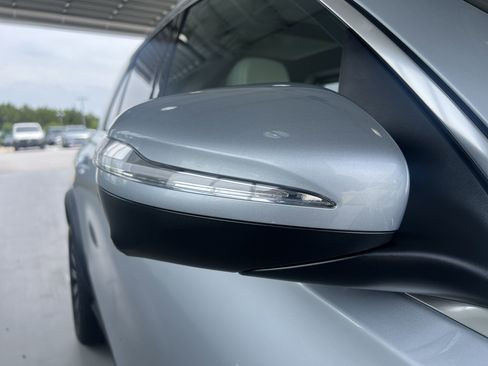 Certified 2025 Mercedes-Benz GLE 450e 4MATIC image 9