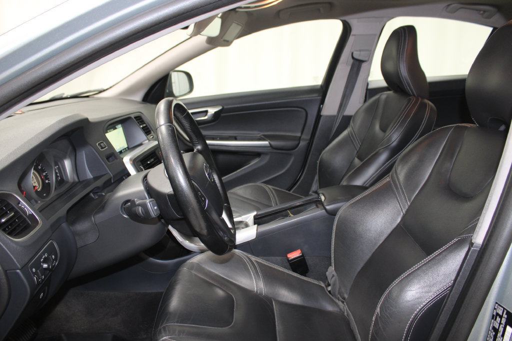 Used 2017 Volvo S60 T5 Dynamic w/ Protection Package AWD/4WD image 13
