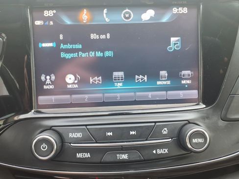 Used 2020 Buick Envision Essence w/ Experience Buick Package FWD image 24