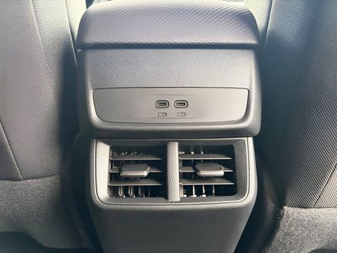 New 2027 Chevrolet Equinox LT w/ Safety and Technology Package FWD image 8