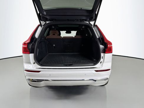 Certified 2023 Volvo XC60 B5 Plus w/ Protection Package Premier image 27