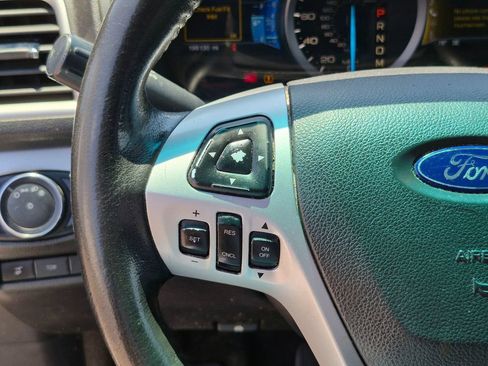 Used 2013 Ford Explorer XLT AWD/4WD image 18