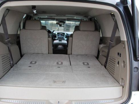 Used 2018 Chevrolet Tahoe LT w/ Luxury Package image 16