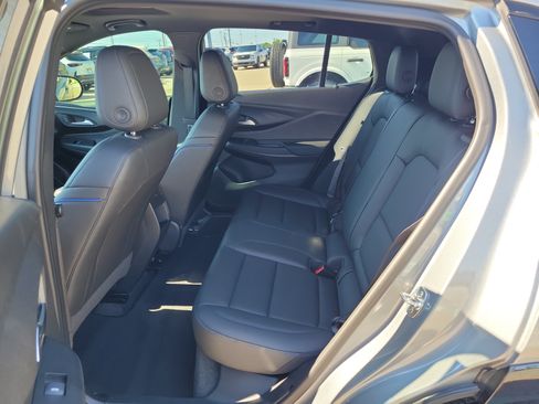 Used 2024 Buick Envista Sport Touring w/ Convenience I Package FWD image 12