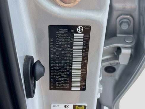 Used 2024 Toyota Corolla LE image 39