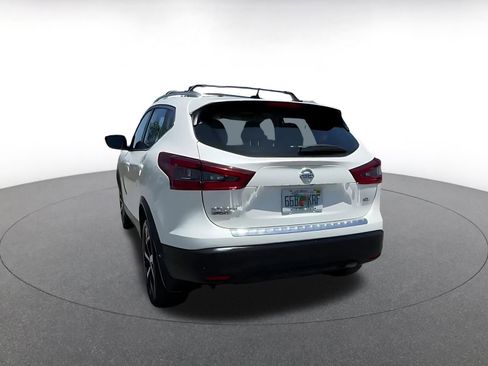 Used 2022 Nissan Rogue Sport SL image 11