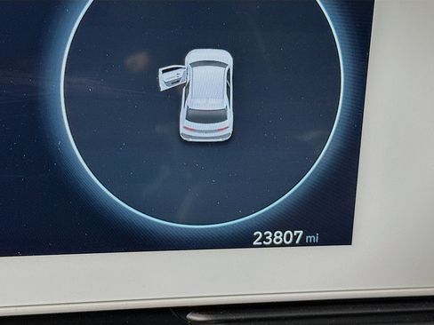 Used 2024 Hyundai Ioniq 5 SEL image 18