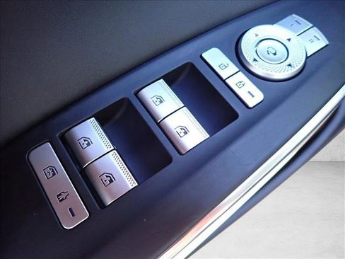 Used 2023 Genesis GV70 2.5T w/ Select Package image 19