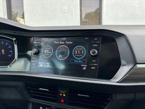 Used 2019 Volkswagen Jetta SEL w/ Cold Weather Package FWD image 37