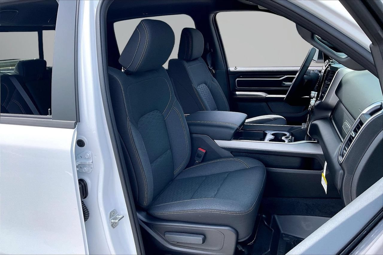 New 2026 RAM 1500 Big Horn AWD/4WD image 19